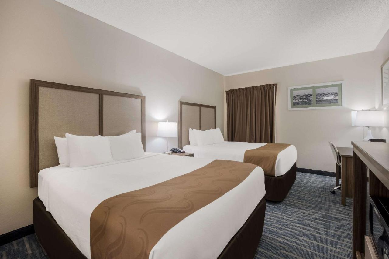 מולטרי Quality Inn מראה חיצוני תמונה