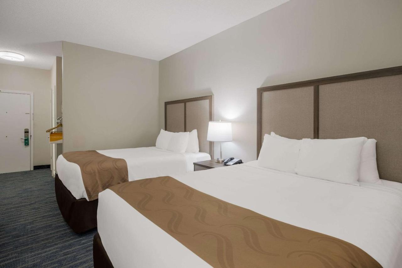 מולטרי Quality Inn מראה חיצוני תמונה